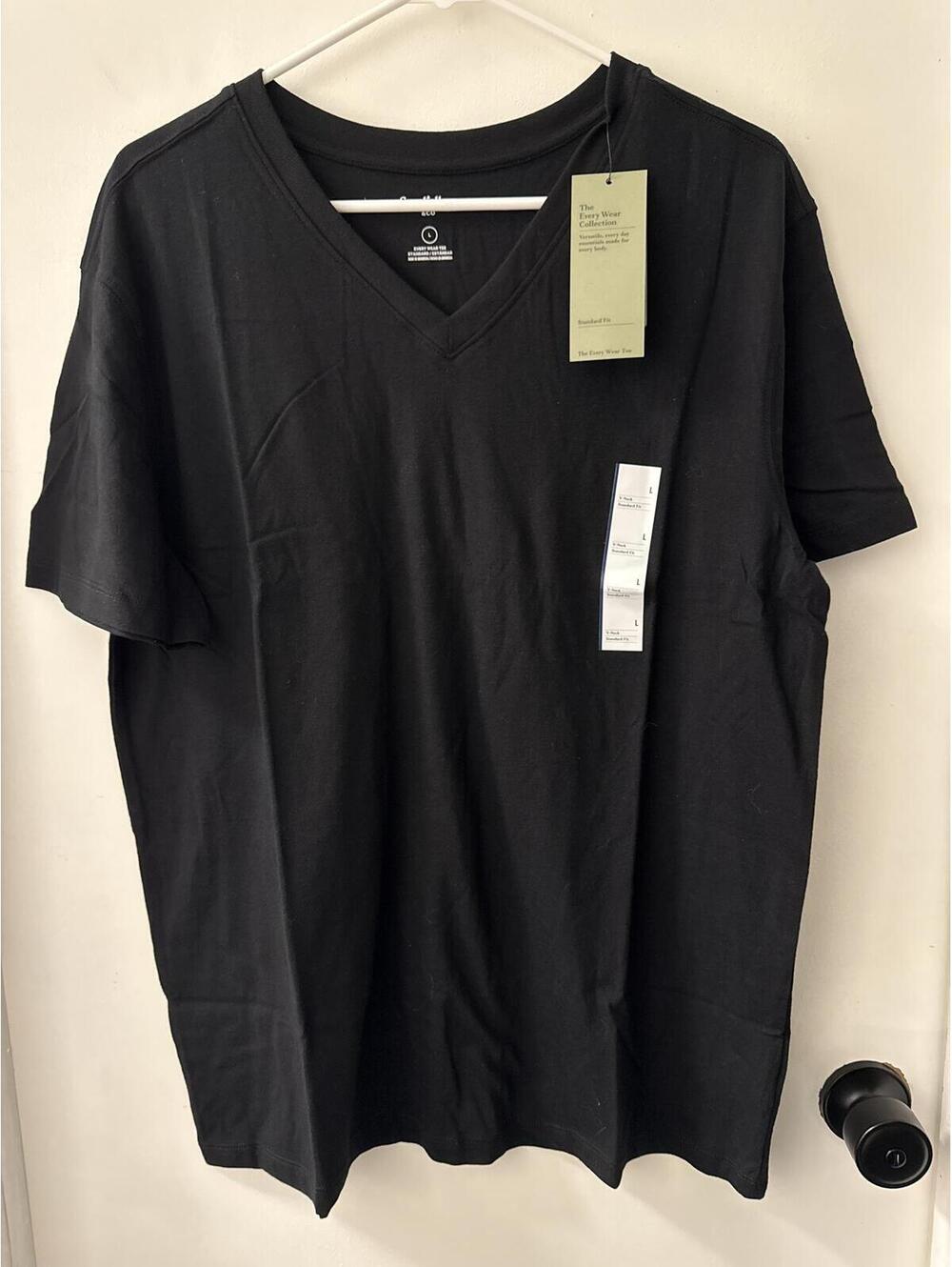 Goodfellow & Co The Every Wear Collection Black V-Neck T-Shirt Size L